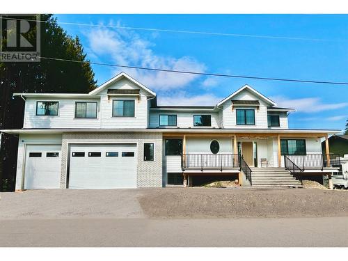 2070 Fisher Road, Kelowna, BC - Outdoor With Deck Patio Veranda With Facade