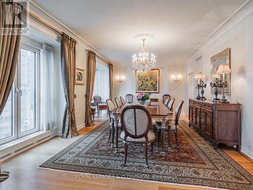 808 - 38 Avenue Road, Toronto, ON - Indoor Photo Showing Dining Room