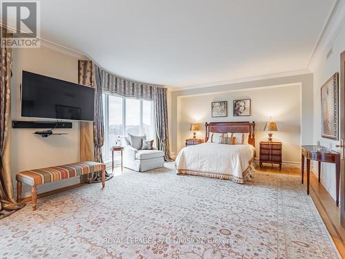 808 - 38 Avenue Road, Toronto, ON - Indoor Photo Showing Bedroom