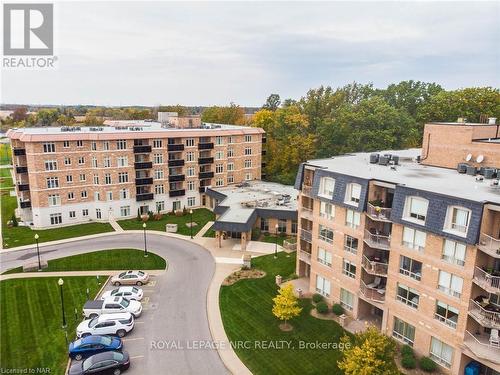 328 - 8111 Forest Glen Drive, Niagara Falls (208 - Mt. Carmel), ON - Outdoor With Balcony With Exterior