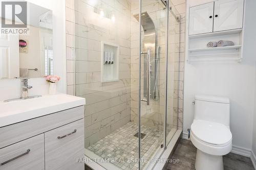 122 Mitchells Beach Road, Tay, ON - Indoor Photo Showing Bathroom