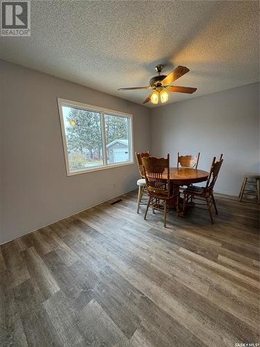 203 2Nd Avenue N, Stenen, SK - Indoor Photo Showing Dining Room