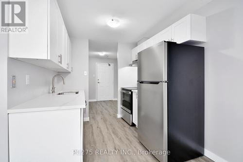 107 - 77 Baseline Road W, London, ON - Indoor Photo Showing Kitchen