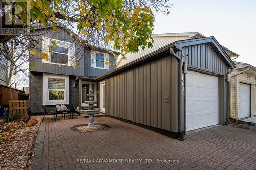 120 Four Oaks Crescent, London, ON - Outdoor With Exterior