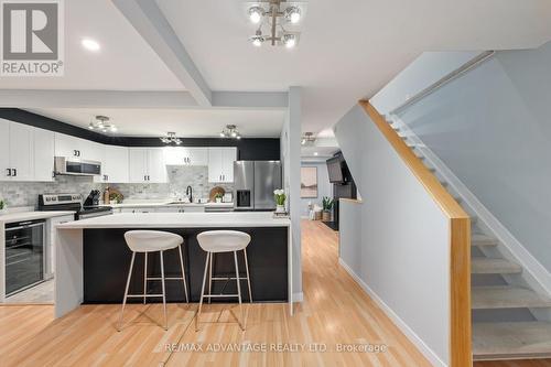 120 Four Oaks Crescent, London, ON - Indoor Photo Showing Kitchen