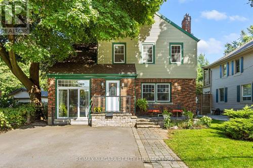 18 Thomas Street, St. Catharines (451 - Downtown), ON - Outdoor