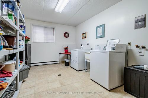 2B - 62 Main Street, St. Catharines (438 - Port Dalhousie), ON - Indoor Photo Showing Laundry Room