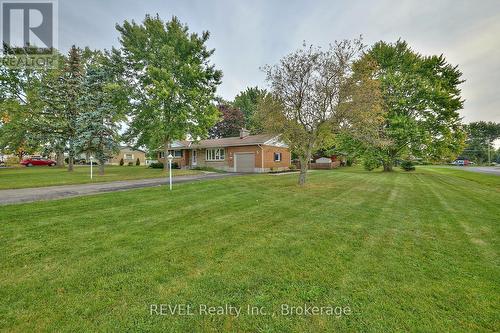 1112 Kennedy Drive, Fort Erie (334 - Crescent Park), ON - Outdoor