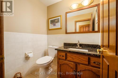 3412 Vinehaven Trail, Lincoln, ON - Indoor Photo Showing Bathroom