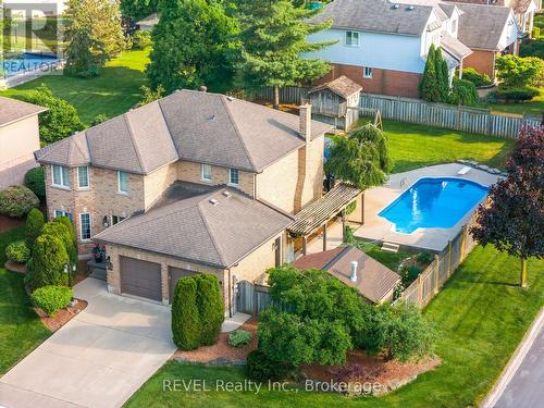 3412 Vinehaven Trail, Lincoln, ON - Outdoor With In Ground Pool