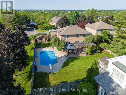 3412 Vinehaven Trail, Lincoln, ON - Outdoor With In Ground Pool With View