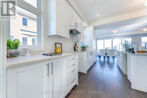 821 Port Darlington Road, Clarington, ON - Indoor Photo Showing Kitchen With Upgraded Kitchen