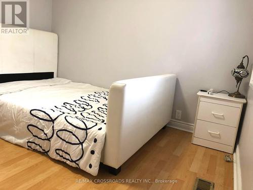 74 Oakley Boulevard, Toronto, ON - Indoor Photo Showing Bedroom