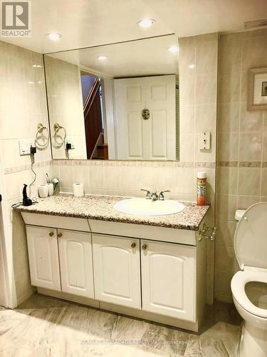 74 Oakley Boulevard, Toronto, ON - Indoor Photo Showing Bathroom