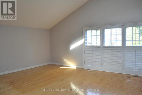 74 Oakley Boulevard, Toronto, ON - Indoor Photo Showing Other Room