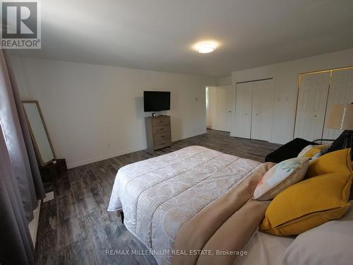 2 - 512 Mosley Street, Wasaga Beach, ON - Indoor Photo Showing Bedroom