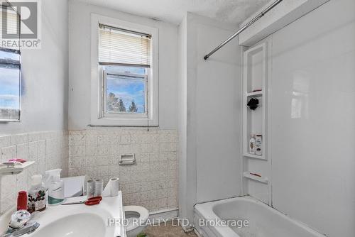 78 Coldwater Road, Tay, ON - Indoor Photo Showing Bathroom