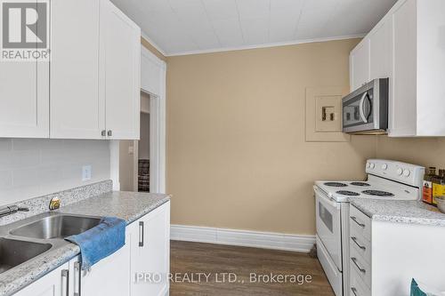 6501 Highway 93, Tay, ON - Indoor Photo Showing Kitchen With Double Sink