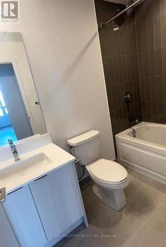 402 - 225 Malta Avenue, Brampton, ON - Indoor Photo Showing Bathroom