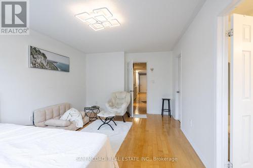 5940 Ridgecrest Trail, Mississauga, ON - Indoor Photo Showing Bedroom