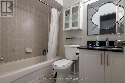 5940 Ridgecrest Trail, Mississauga, ON - Indoor Photo Showing Bathroom