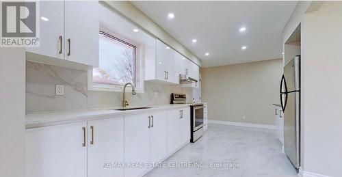 225 Simon Street, Shelburne, ON - Indoor Photo Showing Kitchen