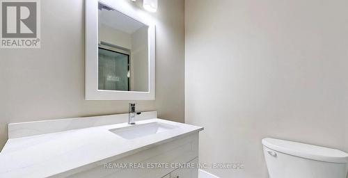 225 Simon Street, Shelburne, ON - Indoor Photo Showing Bathroom