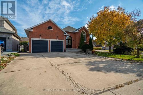 2 - 102 Donnici Drive, Hamilton, ON - Outdoor