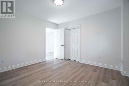 2 - 102 Donnici Drive, Hamilton, ON - Indoor Photo Showing Other Room