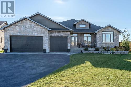 33 Crews Crescent, Quinte West, ON - Outdoor With Facade