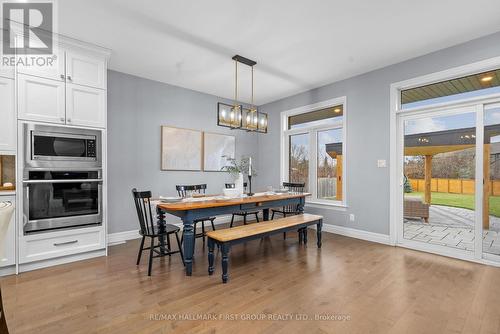 33 Crews Crescent, Quinte West, ON - Indoor Photo Showing Dining Room