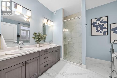 33 Crews Crescent, Quinte West, ON - Indoor Photo Showing Bathroom