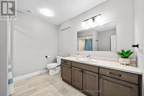 33 Crews Crescent, Quinte West, ON - Indoor Photo Showing Bathroom