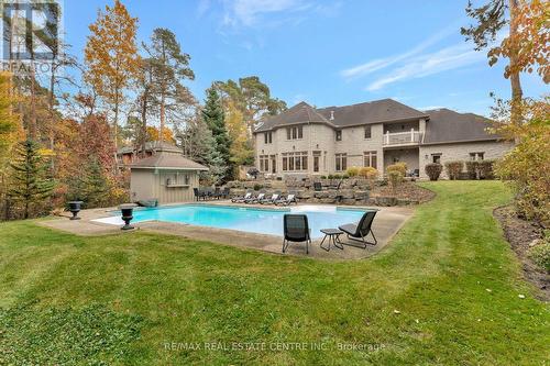 994 Stonebrook Road, Cambridge, ON - Outdoor With In Ground Pool With Backyard