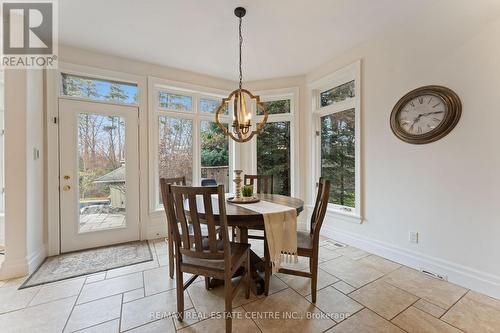 994 Stonebrook Road, Cambridge, ON - Indoor Photo Showing Dining Room