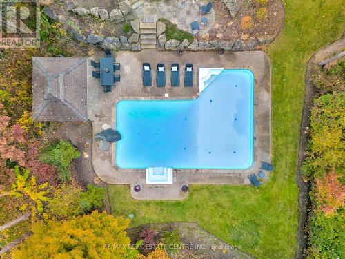 994 Stonebrook Road, Cambridge, ON - Outdoor With In Ground Pool