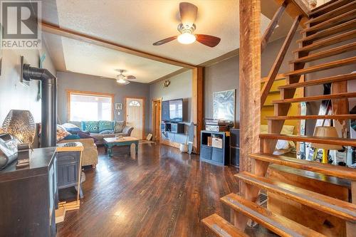 702 9Th Avenue, Fernie, BC - Indoor