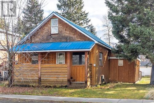 702 9Th Avenue, Fernie, BC - Outdoor