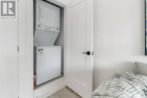 3 - 16 Minto Street, Toronto, ON - Indoor Photo Showing Laundry Room