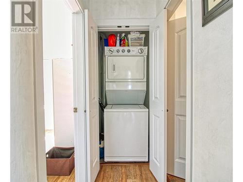 7016 Barcelona Drive Unit# 6, Kelowna, BC - Indoor Photo Showing Laundry Room