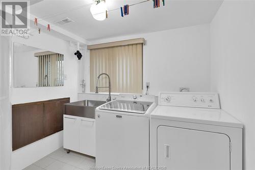 6845 Disputed Road, Lasalle, ON - Indoor Photo Showing Laundry Room