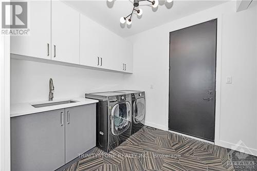 2068 Richmond Road, Lanark, ON - Indoor Photo Showing Laundry Room