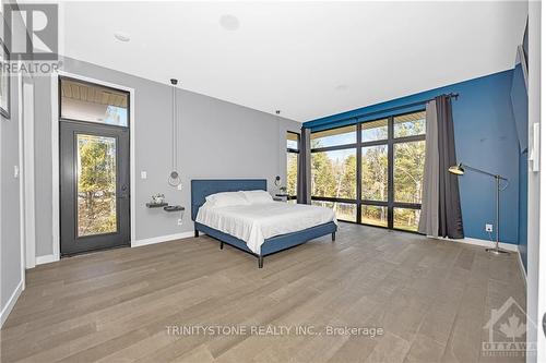 2068 Richmond Road, Lanark, ON - Indoor Photo Showing Bedroom