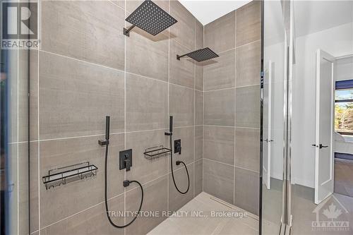 2068 Richmond Road, Lanark, ON - Indoor Photo Showing Bathroom