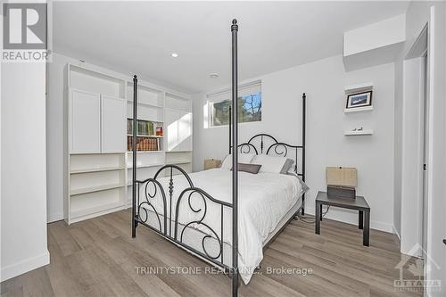 2068 Richmond Road, Lanark, ON - Indoor Photo Showing Bedroom