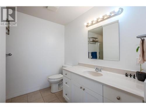 921 Spillway Road Unit# 103A, Oliver, BC - Indoor Photo Showing Bathroom