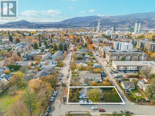 1054 Laurier Avenue, Kelowna, BC - Outdoor With View