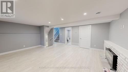 43 Carey Crescent, London, ON - Indoor