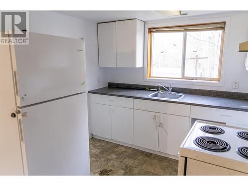 1741 1743 W 2Nd Avenue, Prince Rupert, BC - Indoor Photo Showing Kitchen