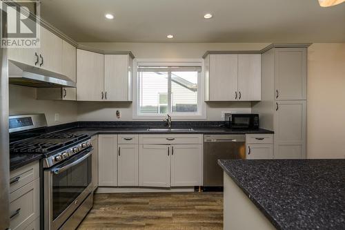 8265 Peter Road, Prince George, BC - Indoor Photo Showing Kitchen